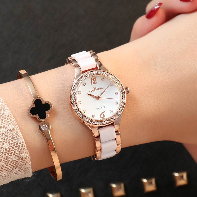 KEEP IN TOUCH: Luxury Women's Quartz Wrist Watch