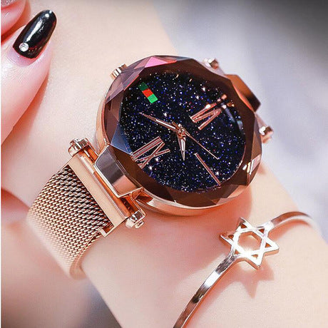 StarryGlow: Luxury Women's Quartz Watch with Diamond Design